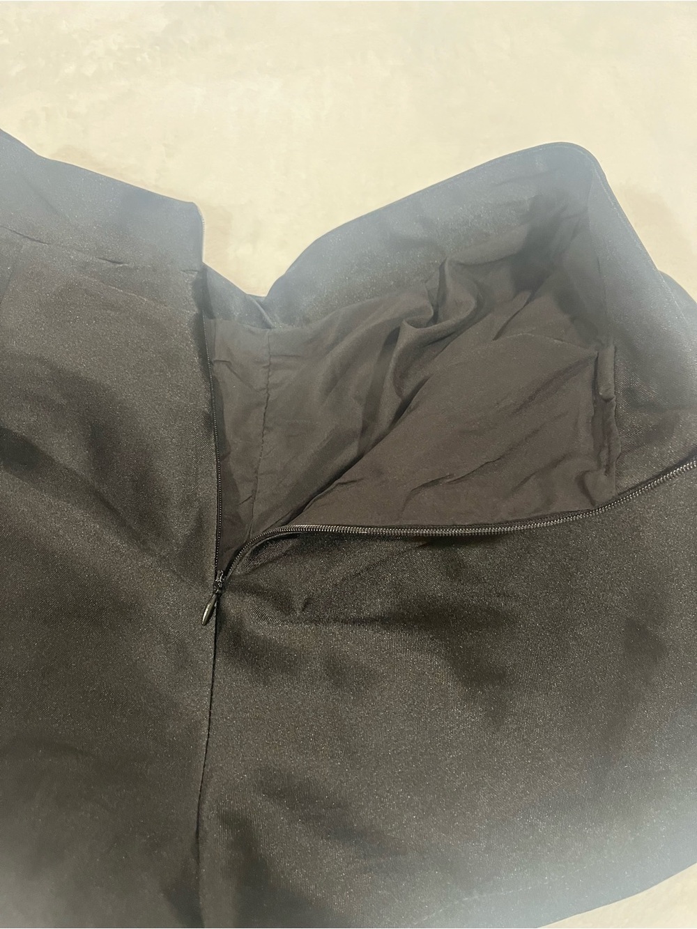 N.G.N Black High Waisted Pleated Shorts-Small - Picture 4 of 7